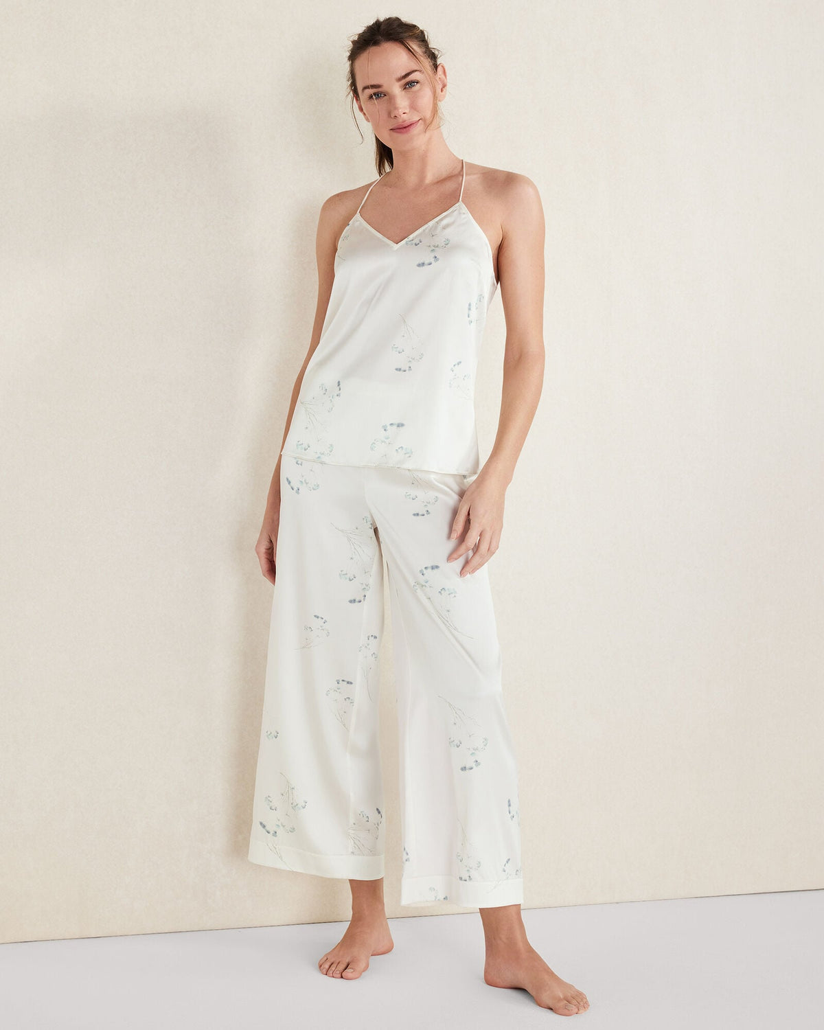 WASHABLE SILK DELICATE FLORAL V-NECK CAMI