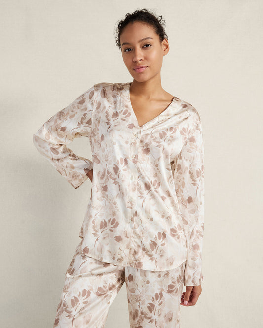 WASHABLE SILK V-NECK TRANQUIL FLORAL SLEEP TOP