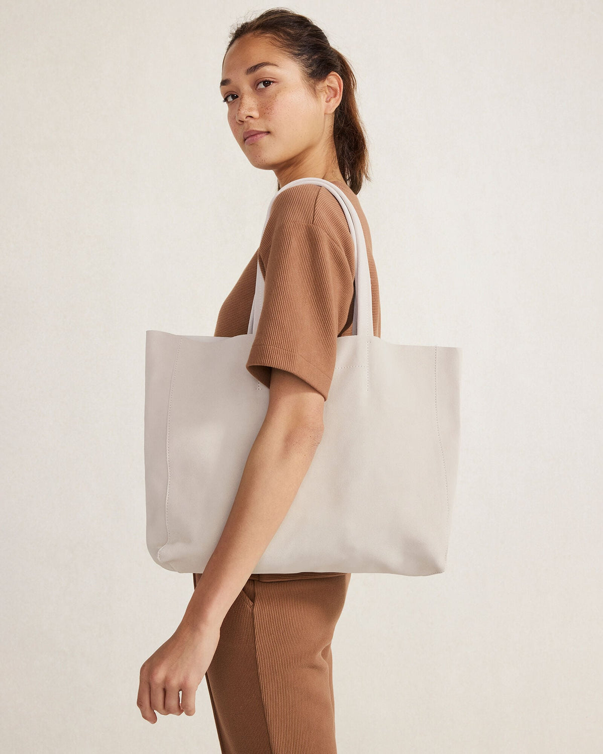 SUEDE TOTE