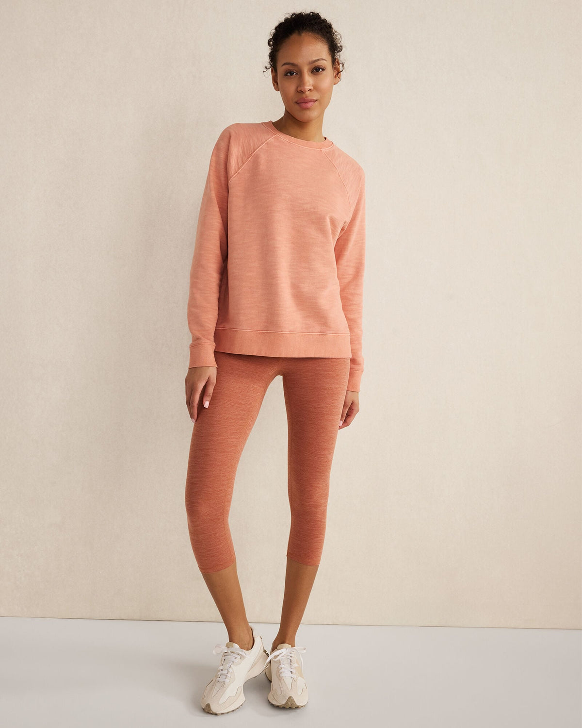 BALANCE HEATHER CAPRI LEGGINGS