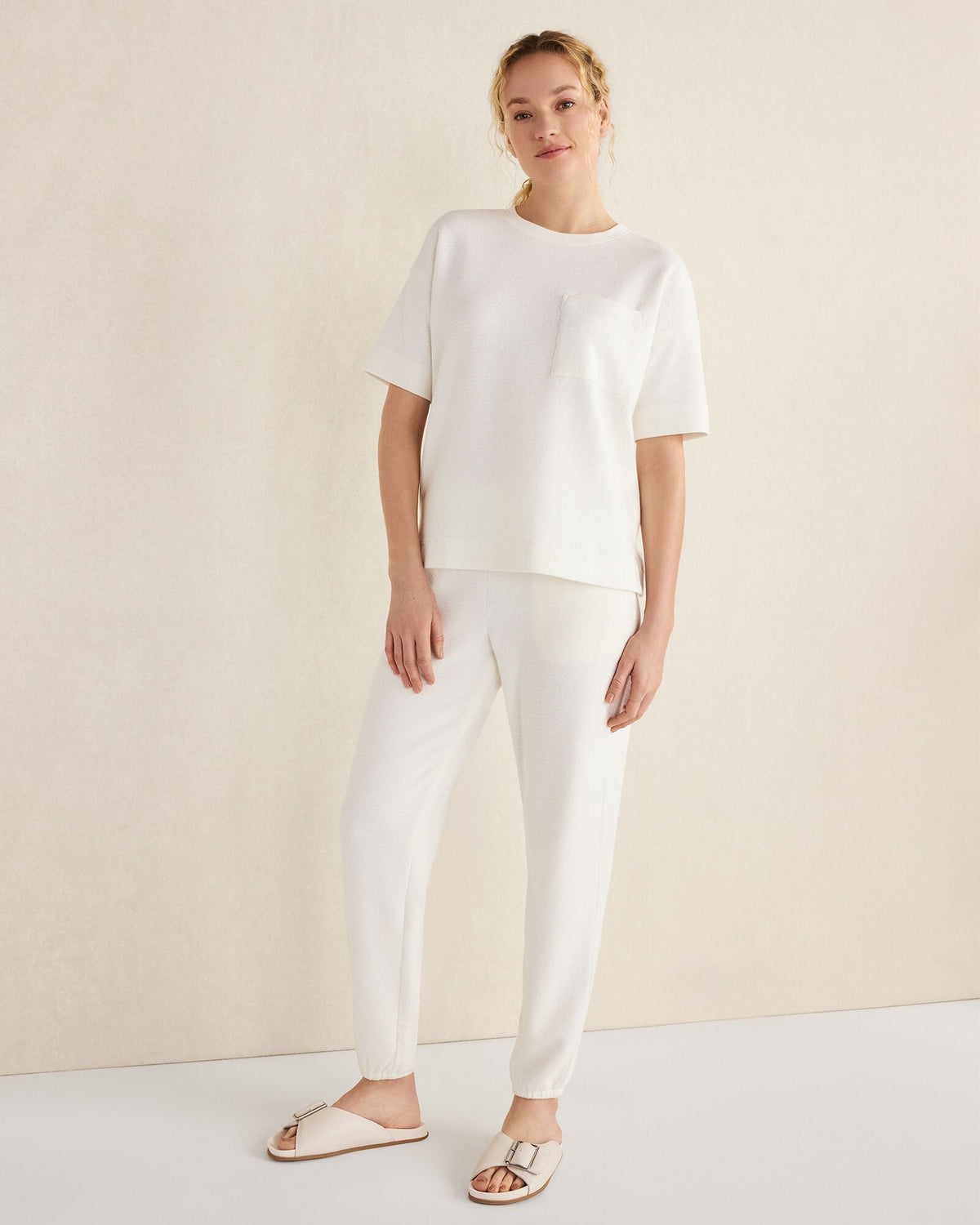 COTTON BLEND TEXTURED CREWNECK TEE