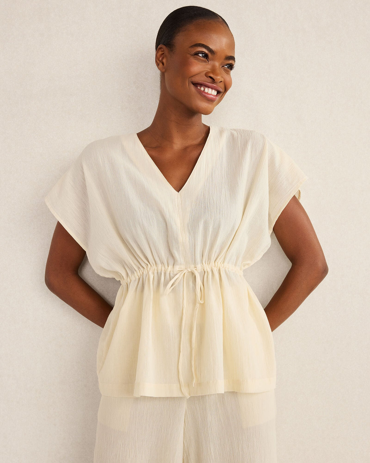 ORGANIC COTTON CRINKLE GAUZE FLUTTER SLEEVE TOP