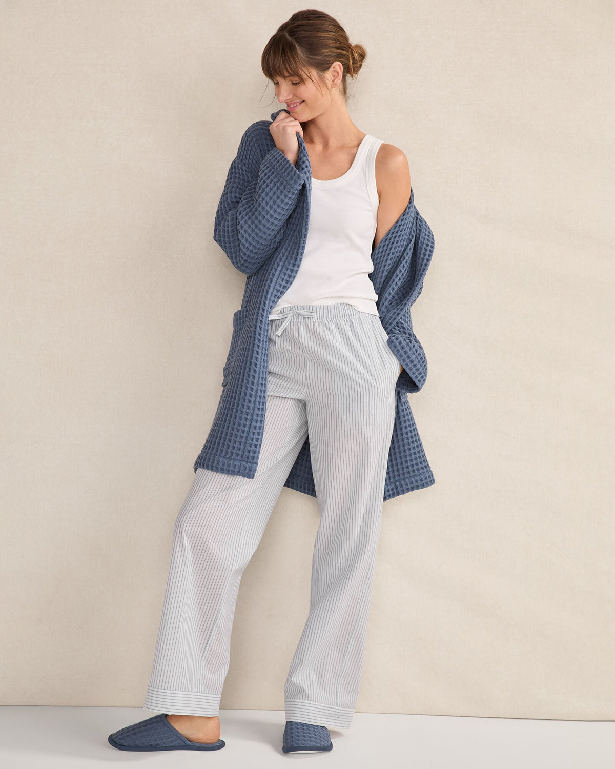 ORGANIC COTTON WAFFLE HOODED ROBE