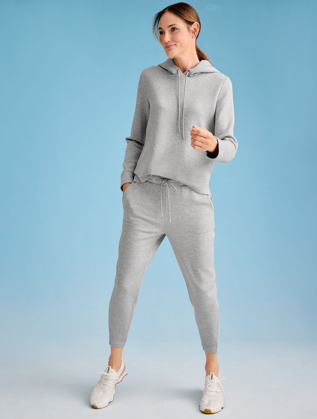 AIRKNIT STRETCH MESH HOODIE