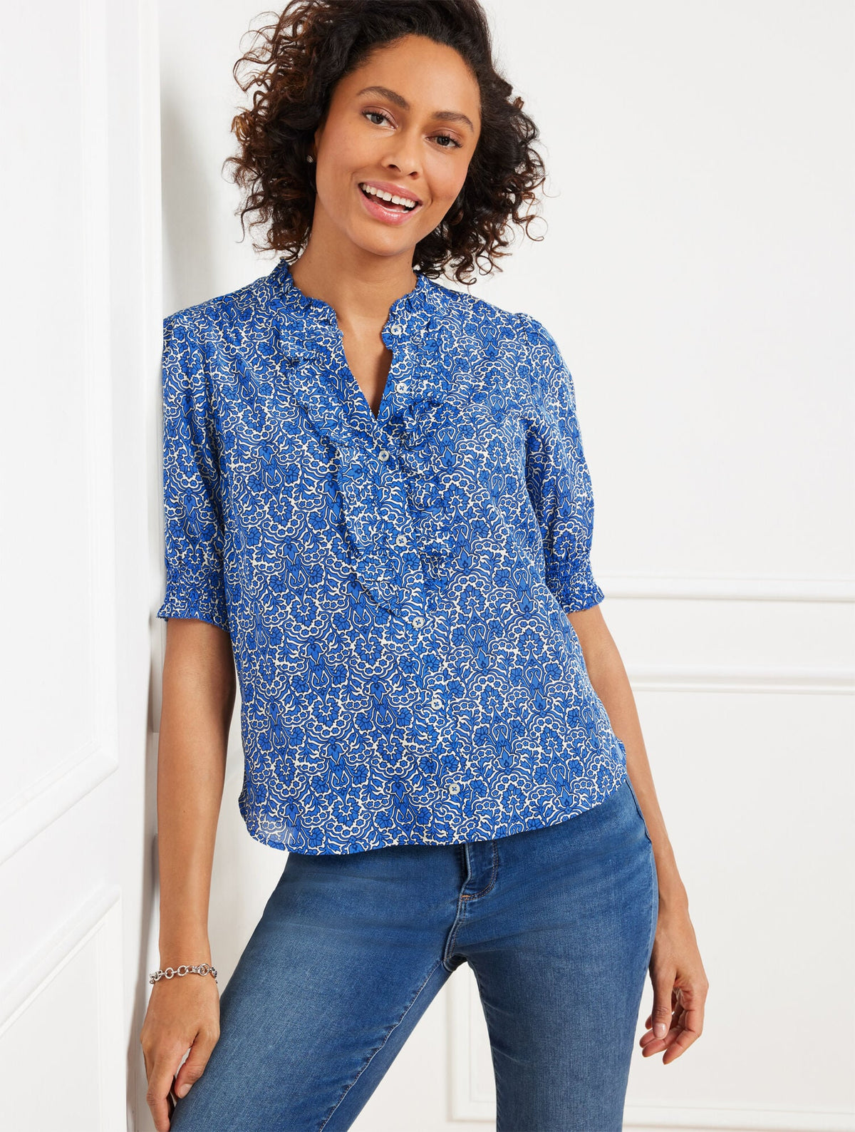 RUFFLE BUTTON FRONT TOP - WOODLAND DAMASK