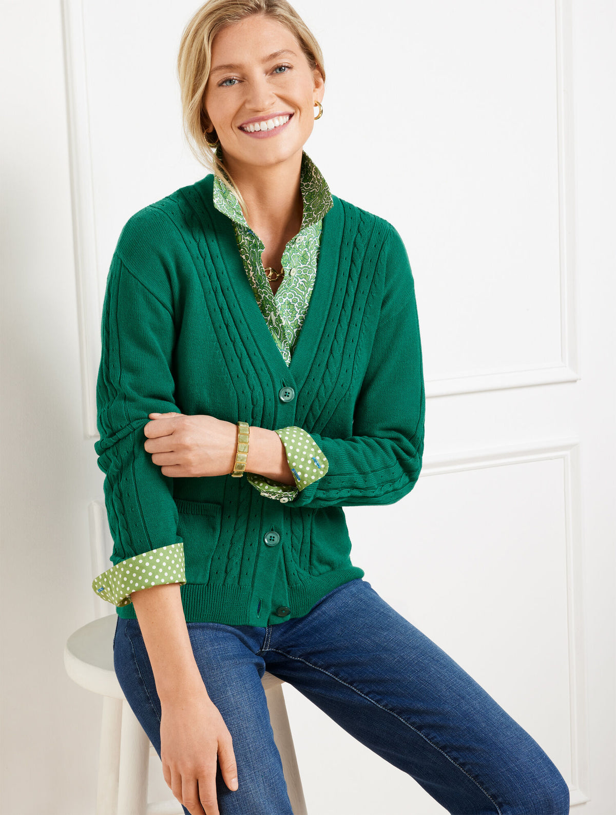 CABLE KNIT V-NECK CARDIGAN