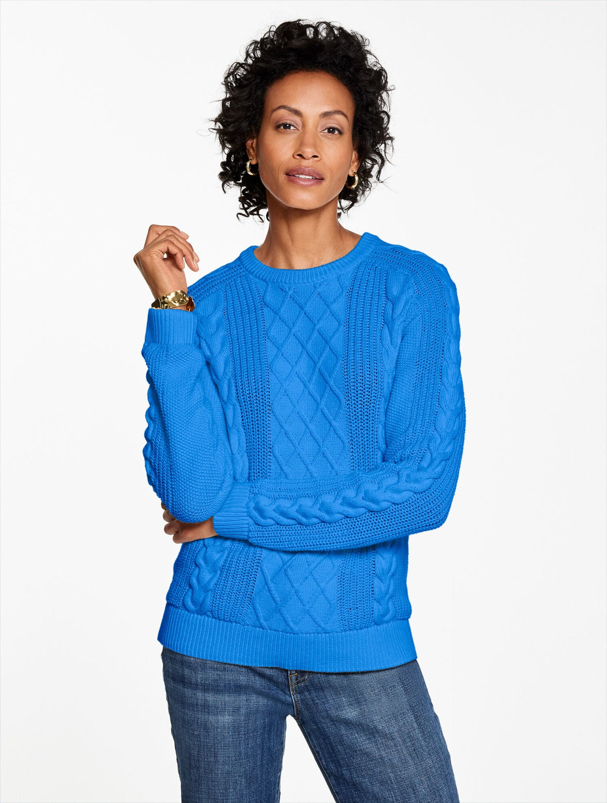 CABLE KNIT CREWNECK SWEATER