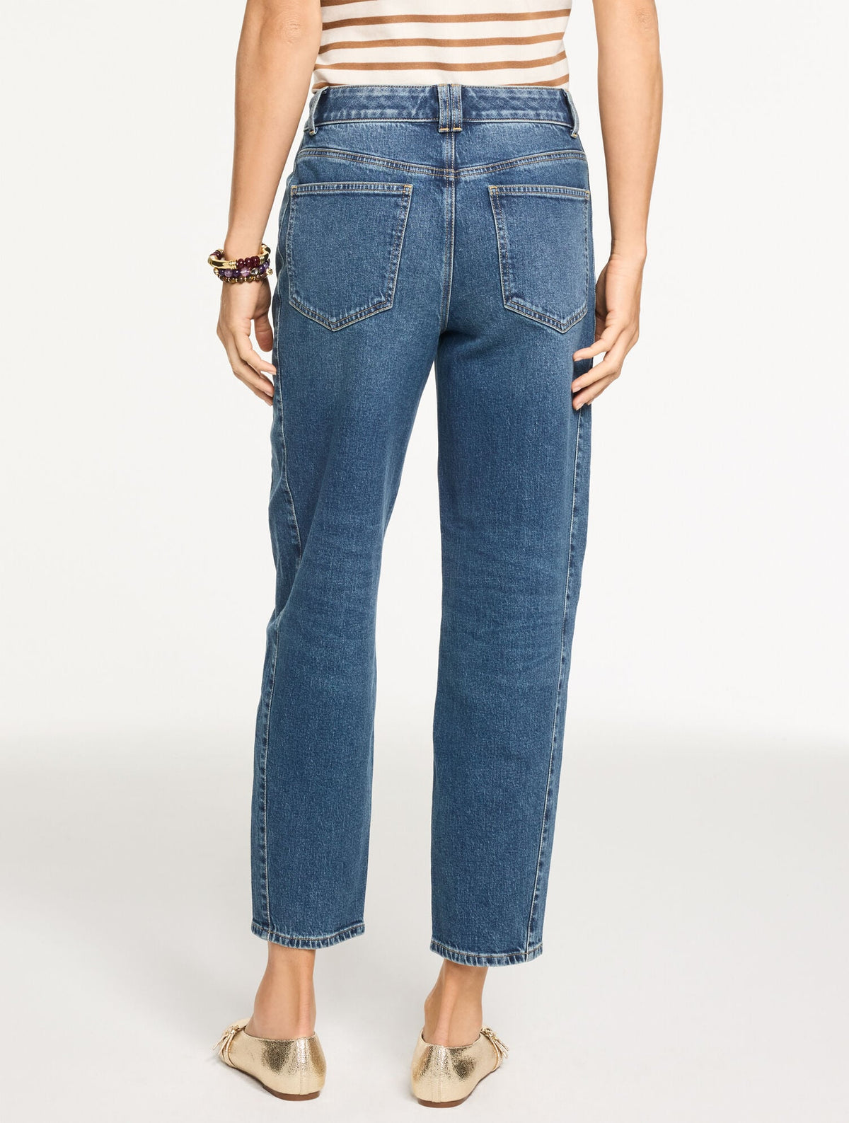 RELAXED TAPERED BARREL LEG JEANS - IRVING WASH