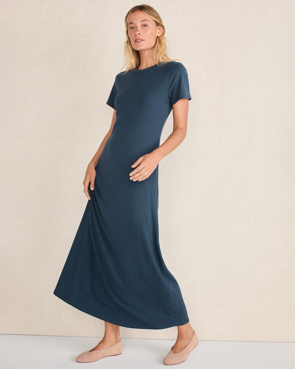 RIBBED T-SHIRT MAXI DRESS