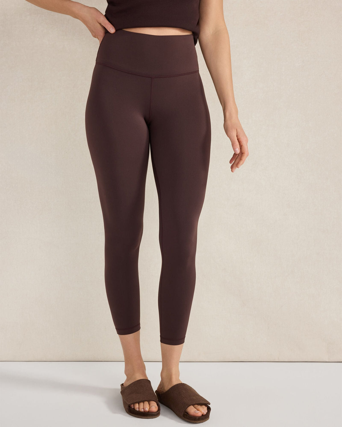 BALANCE CROPPED LEGGINGS