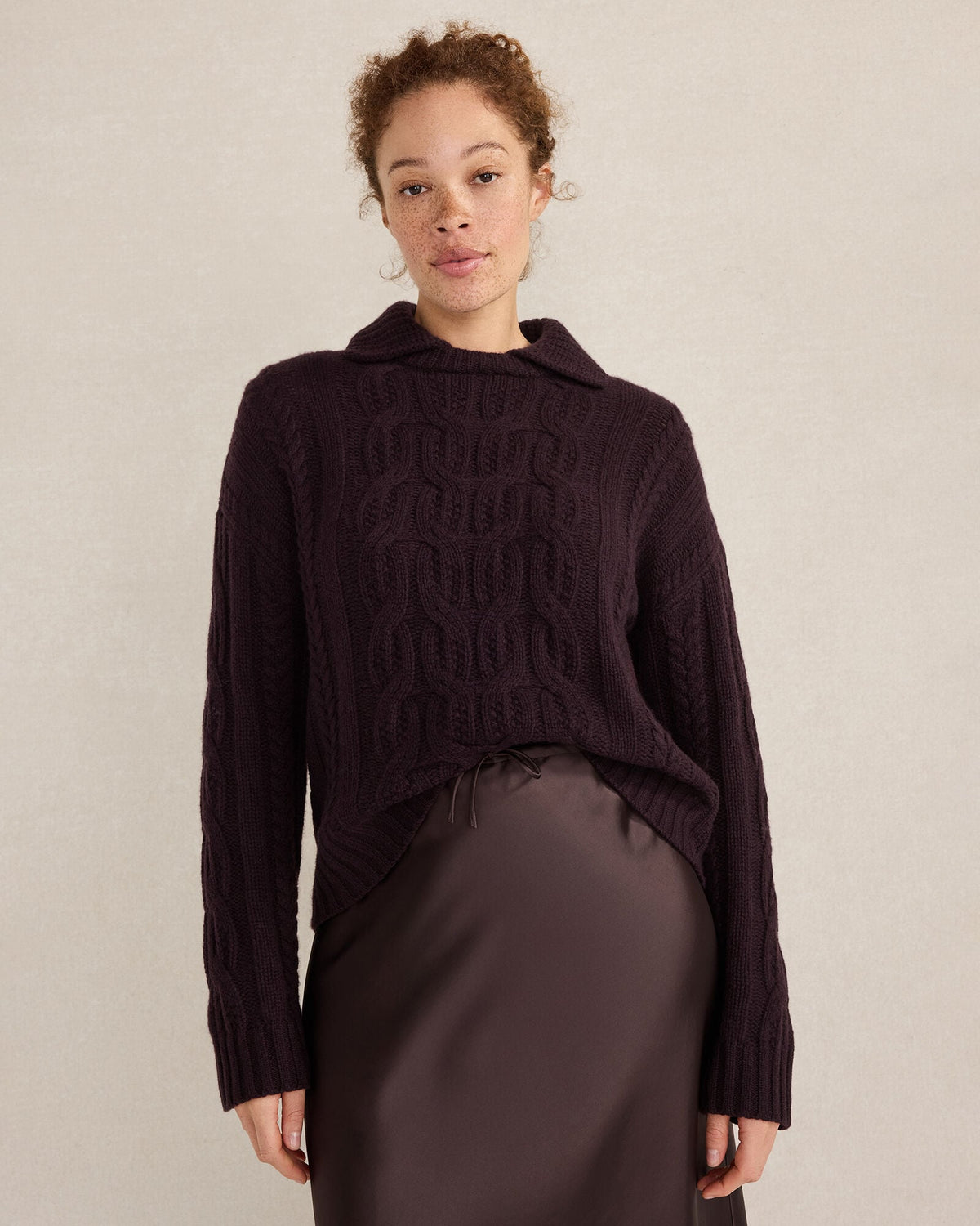 CASHMERE CABLE COLLARED SWEATER