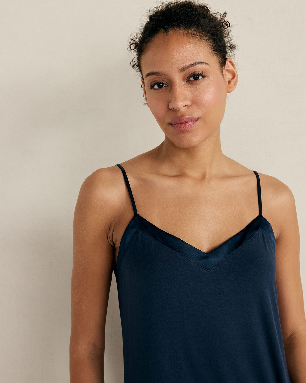 CALM & COOL V-NECK SLEEP CHEMISE