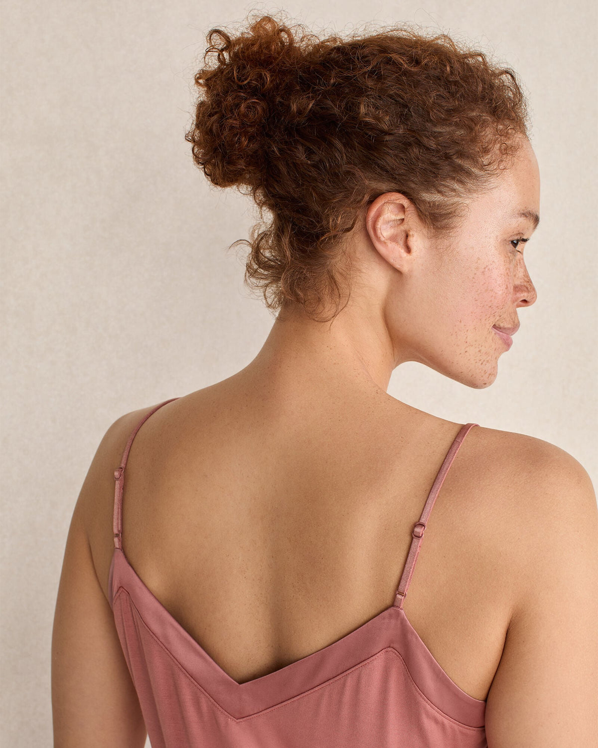 CALM & COOL V-NECK SLEEP CHEMISE