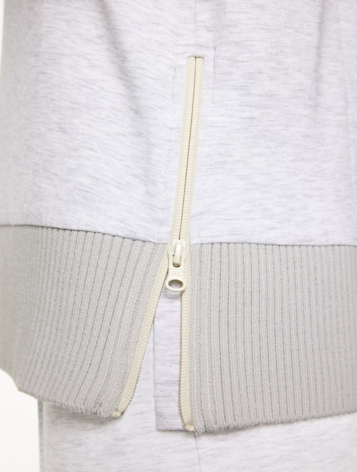 AIRKNIT STRETCH TURTLENECK TUNIC PULLOVER