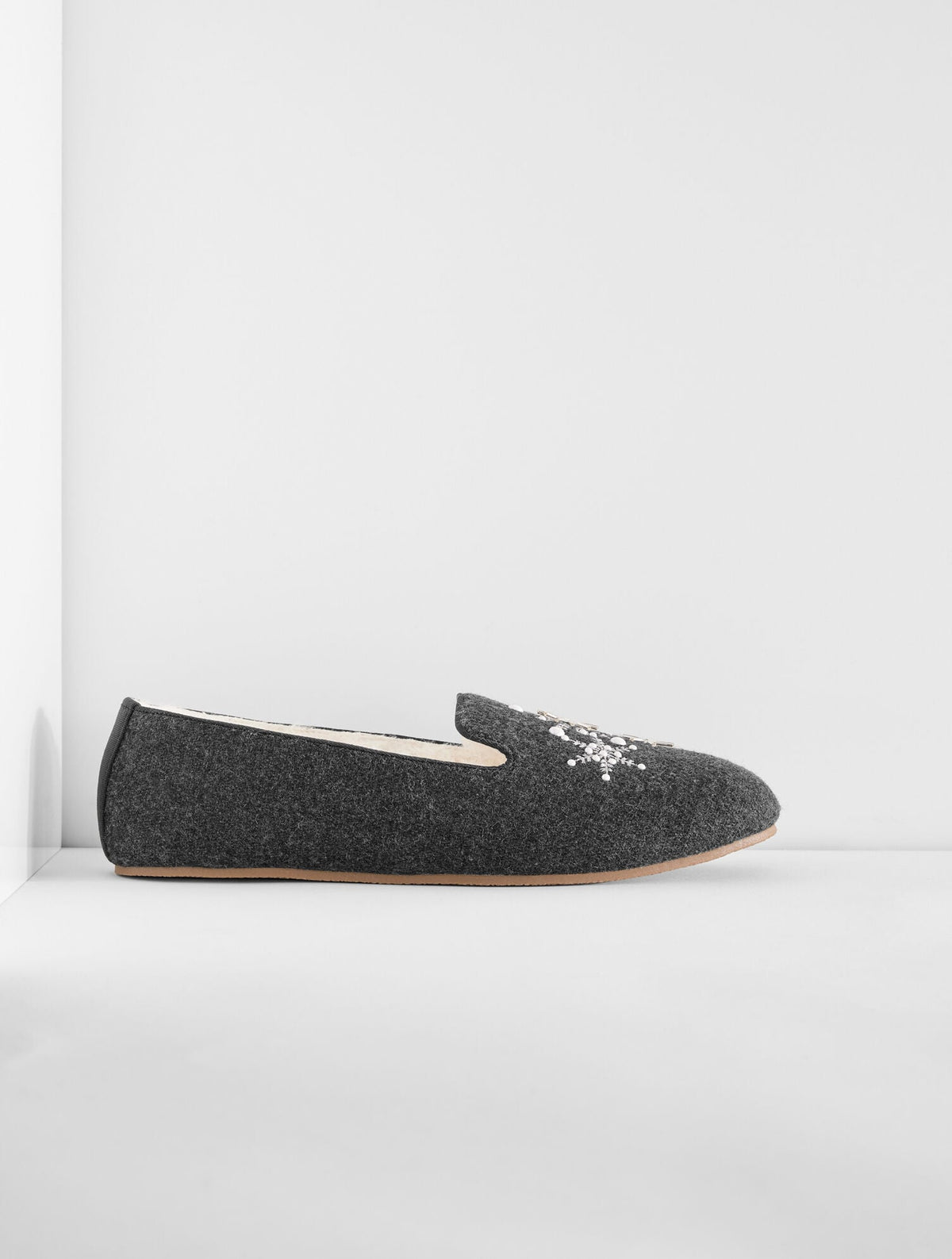 FIRESIDE EMBELLISHED FLANNEL SLIPPERS - SNOWFLAKE