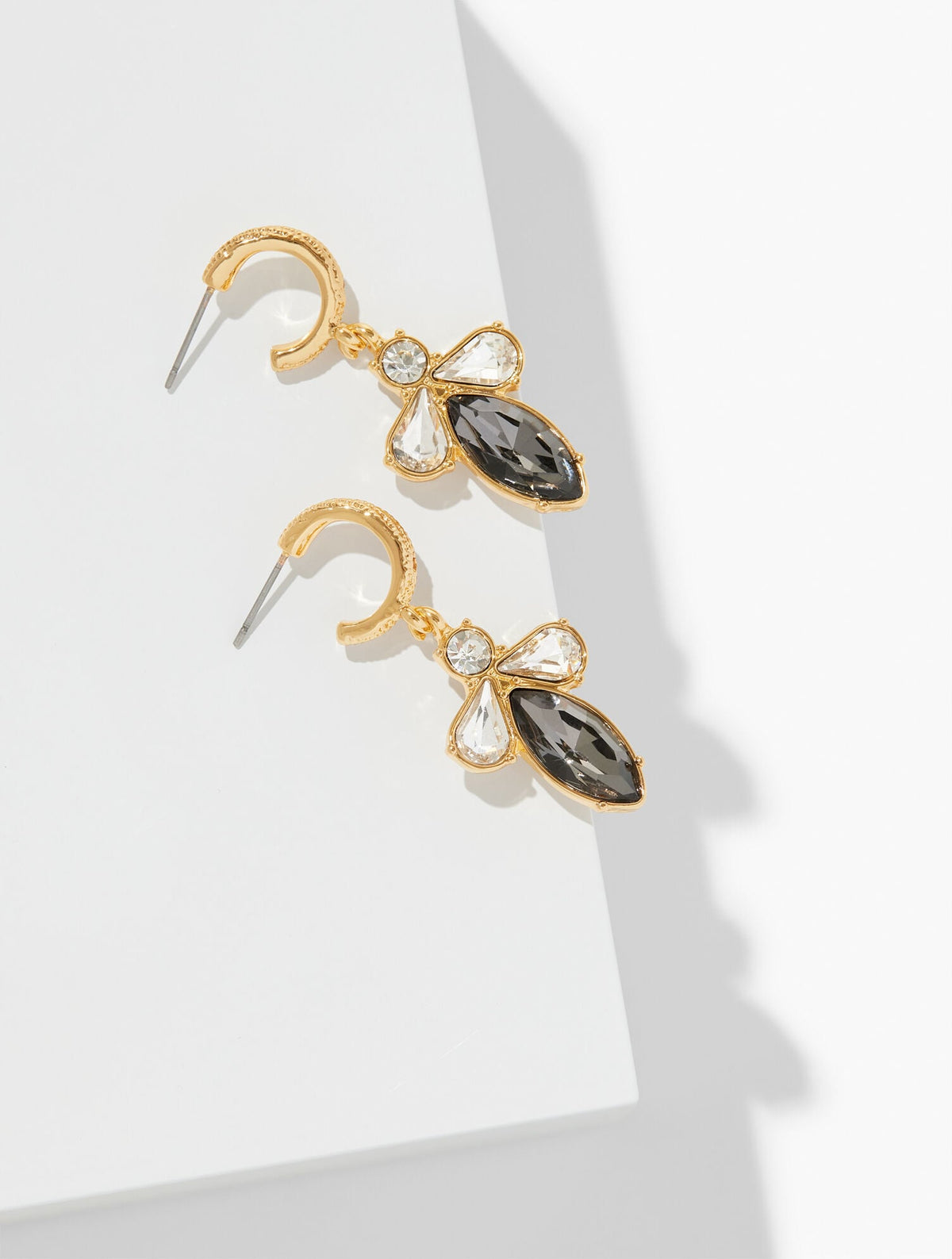 CHAIN & STONE STATEMENT EARRINGS