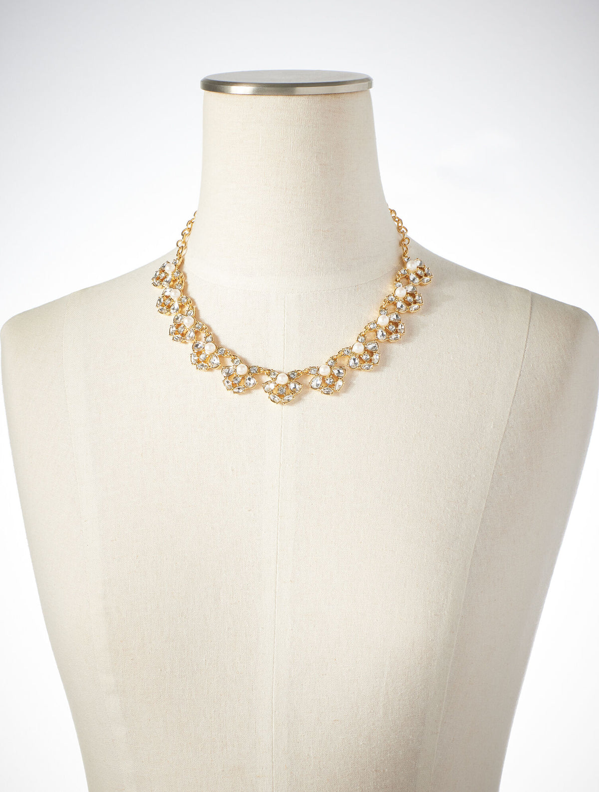 EMBELLISHED PEARL NECKLACE