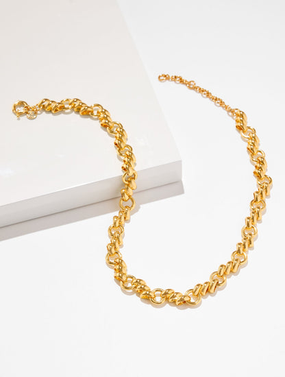 TRI LINKS NECKLACE