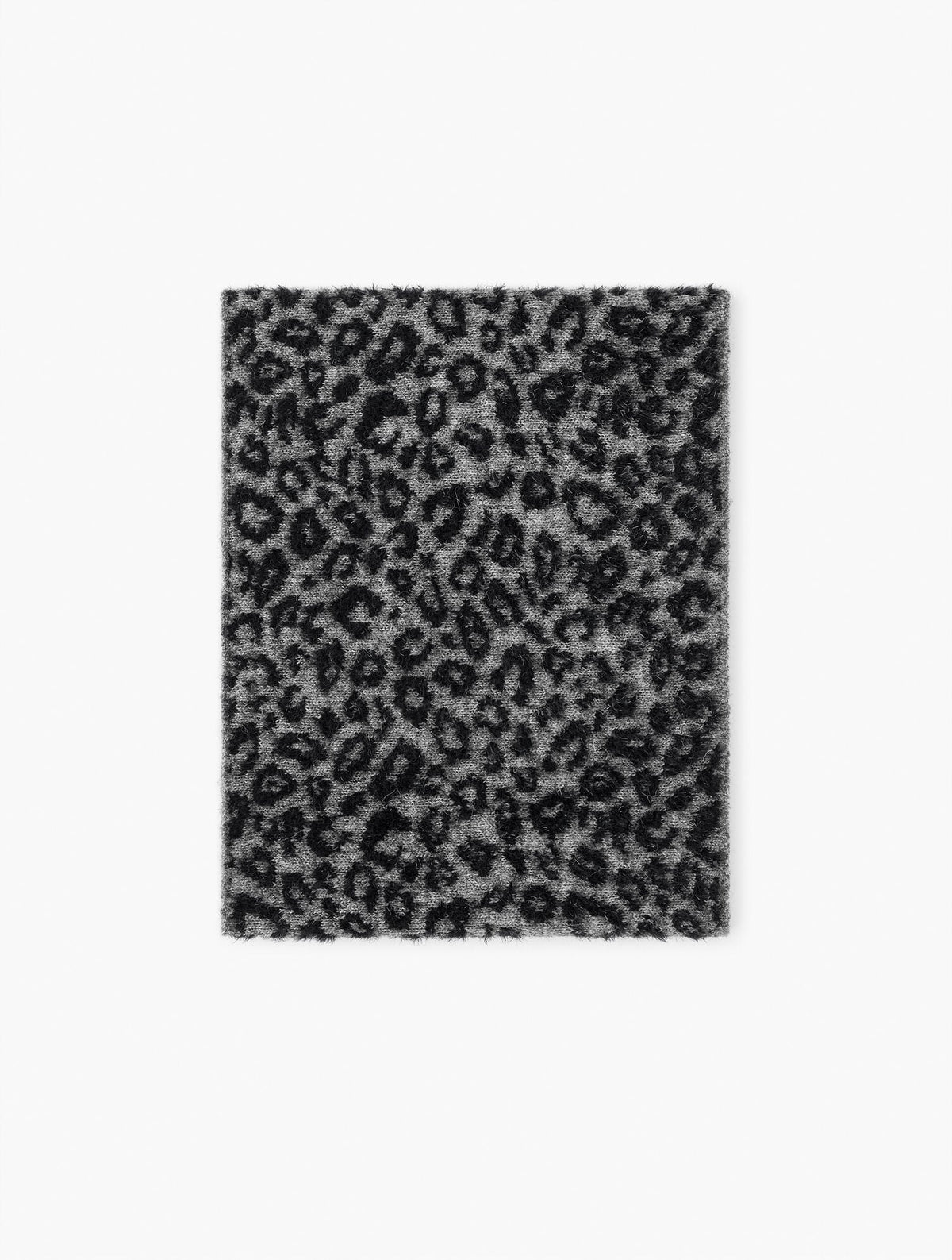 SNOW LEOPARD SNOOD