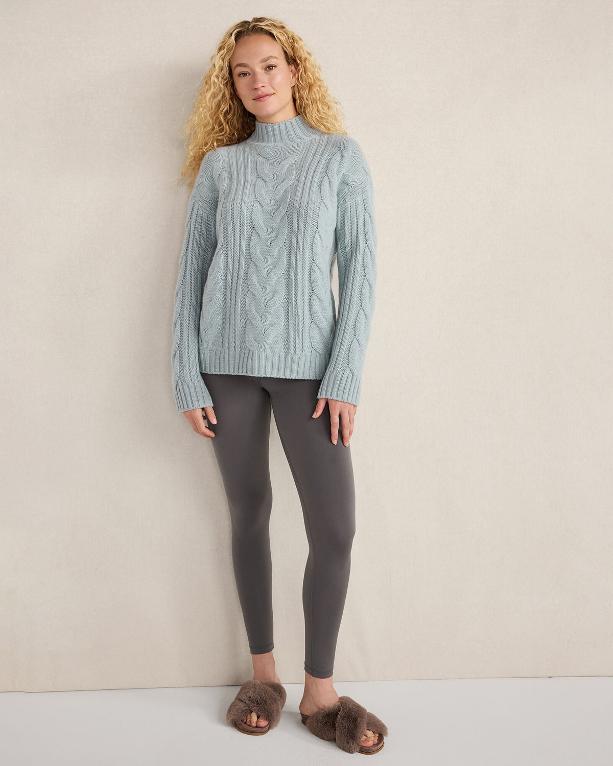 CASHMERE CABLE MOCKNECK SWEATER