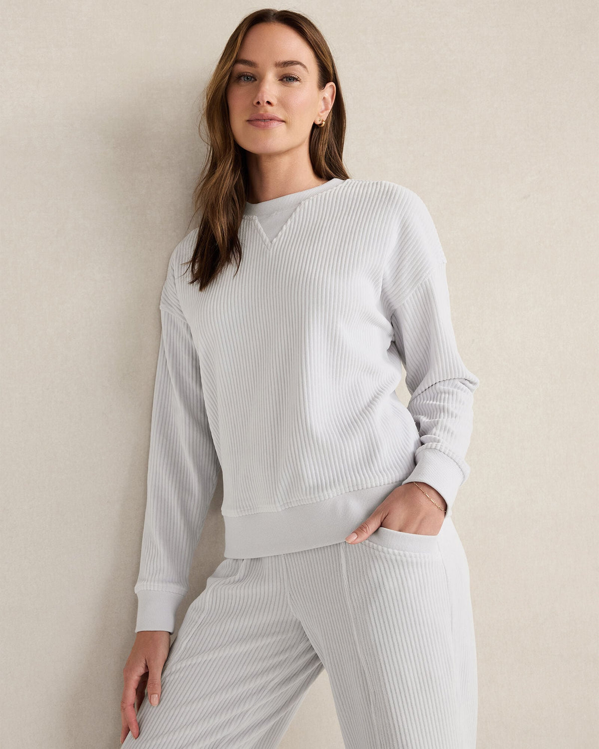 CORDED VELOUR CREWNECK PULLOVER