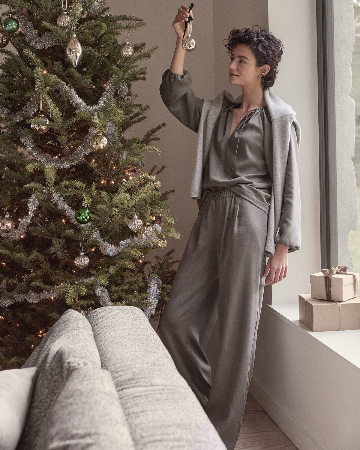 WASHED PLEATED STRAIGHT LEG PANTS