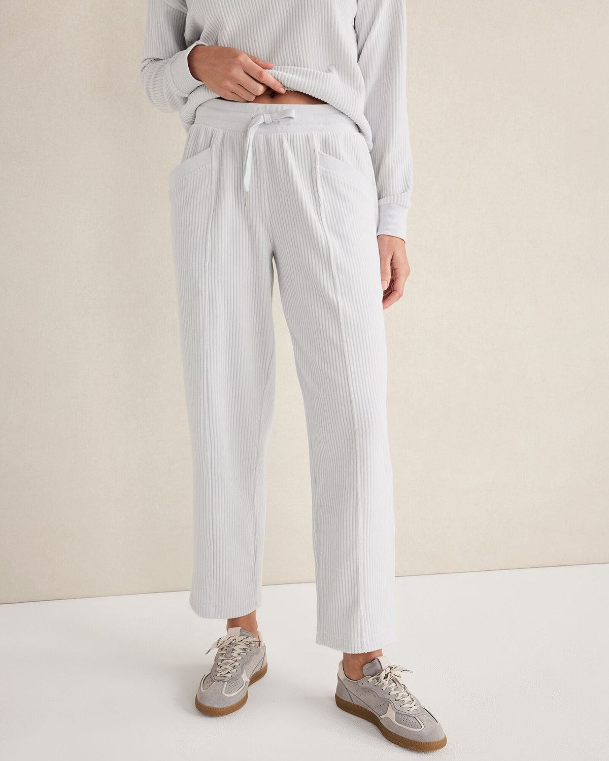 CORDED VELOUR PANTS