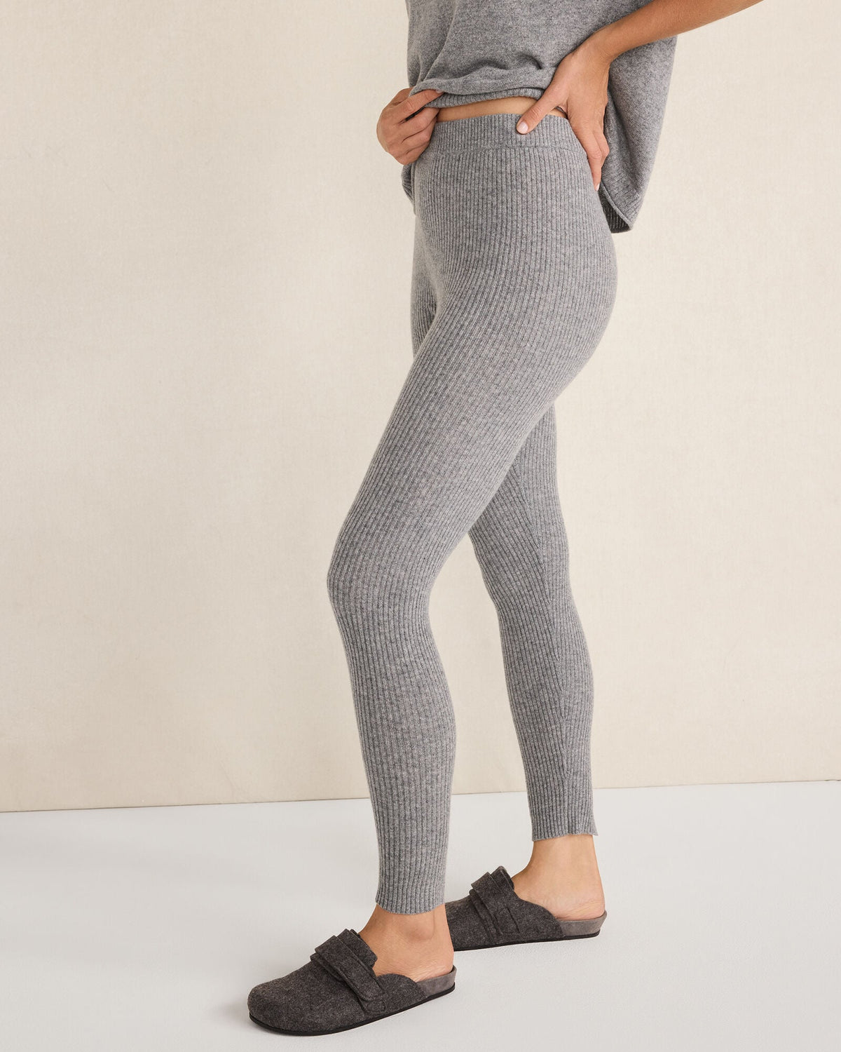 CASHMERE RIB KNIT LEGGINGS