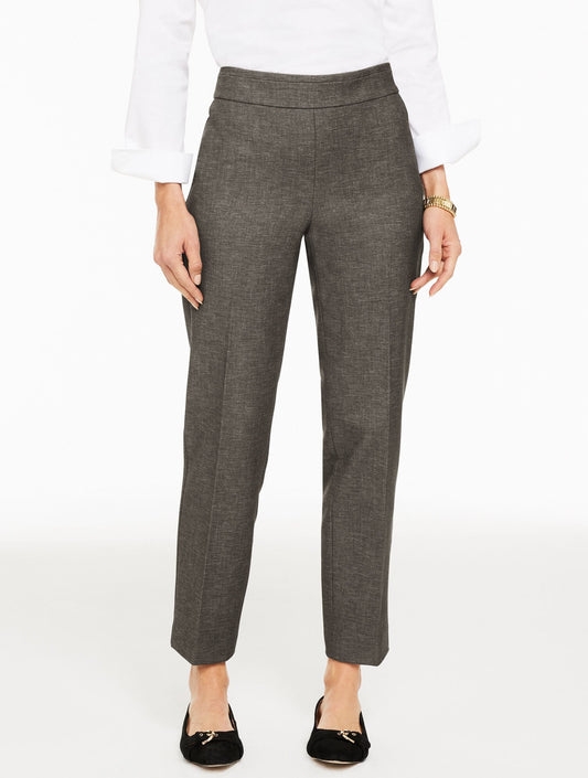 SLIM STRAIGHT ANKLE PANTS