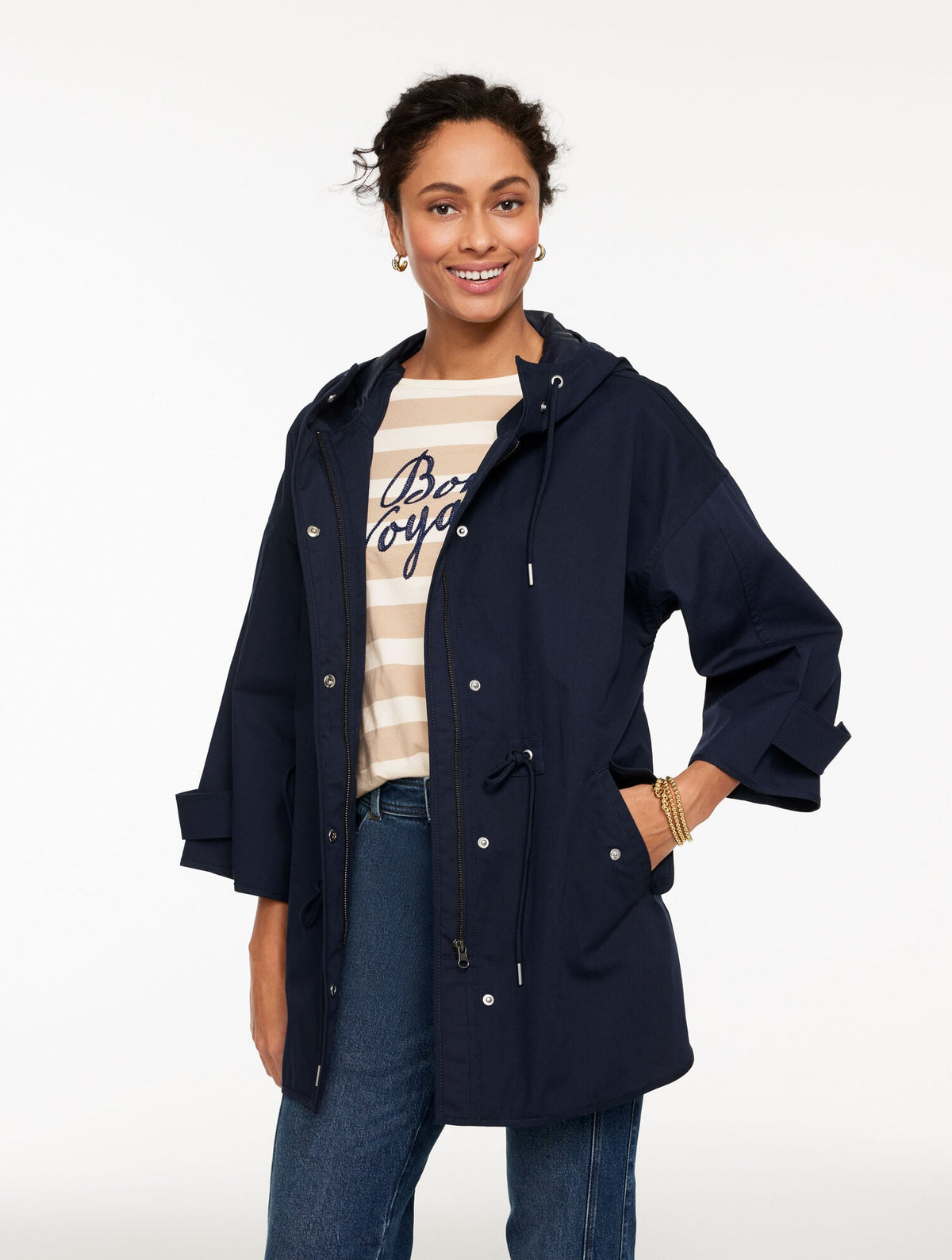 HOODED CAPE RAIN JACKET