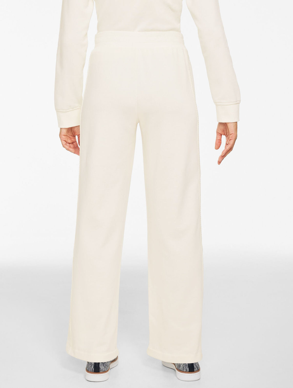 COZY FLEECE RELAXED LEG PANTS - PICOT TRIM