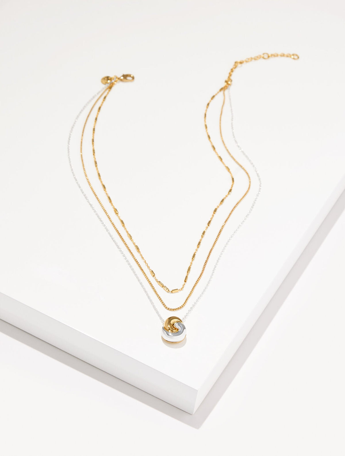 ROPE SWIRL LAYER NECKLACE