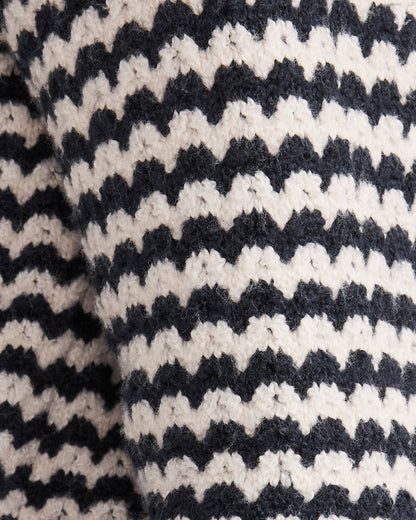 ORGANIC COTTON BLEND TWO-TONE V-NECK SWEATER