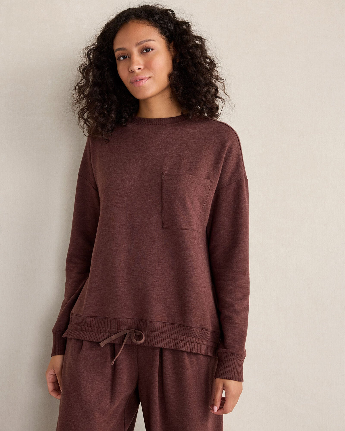 FLEECE CINCHED CREWNECK