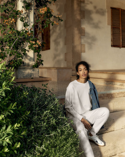 SOFT-BRUSHED FLEECE PLEATED CREWNECK