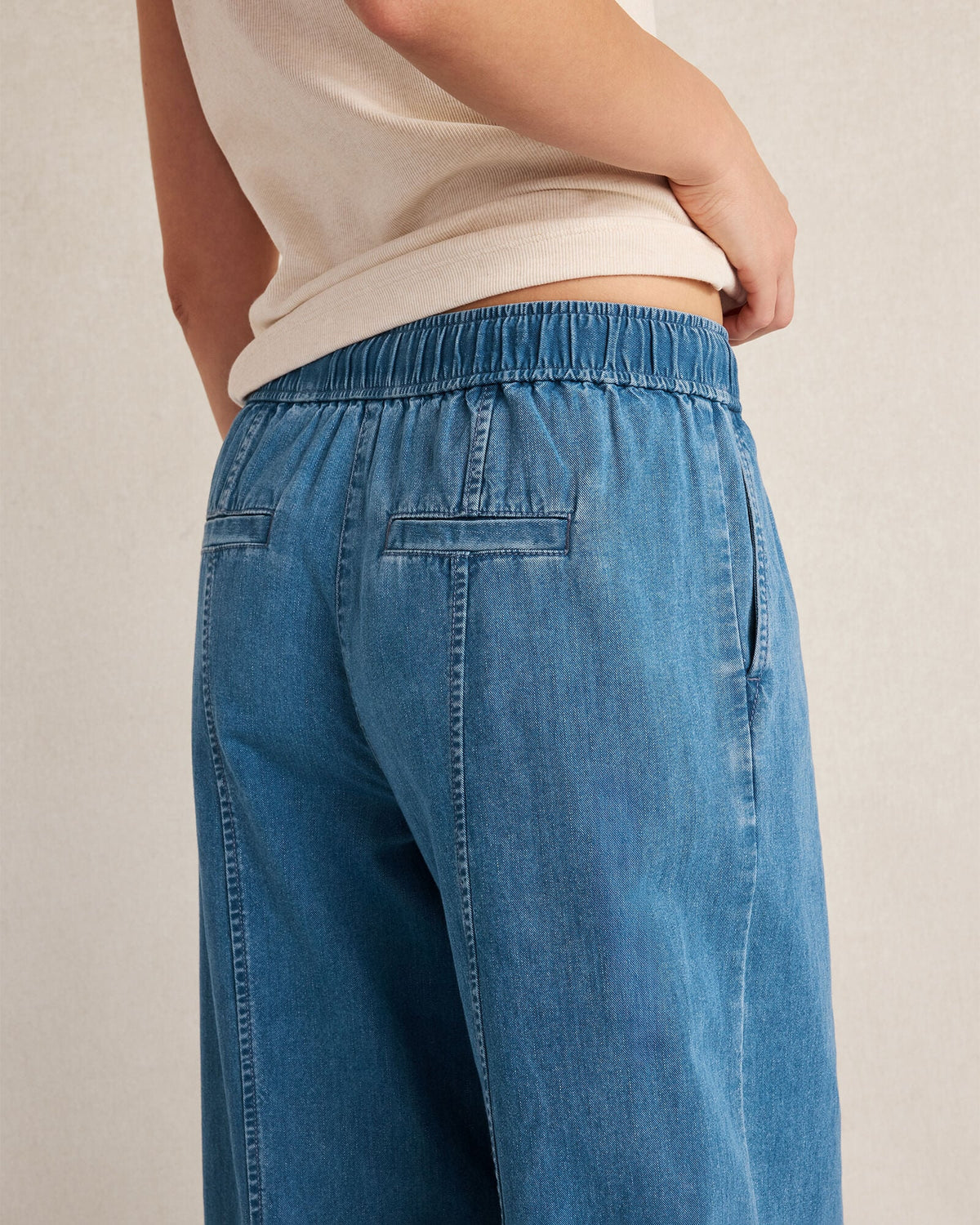 ORGANIC COTTON DENIM BARREL LEG PANTS