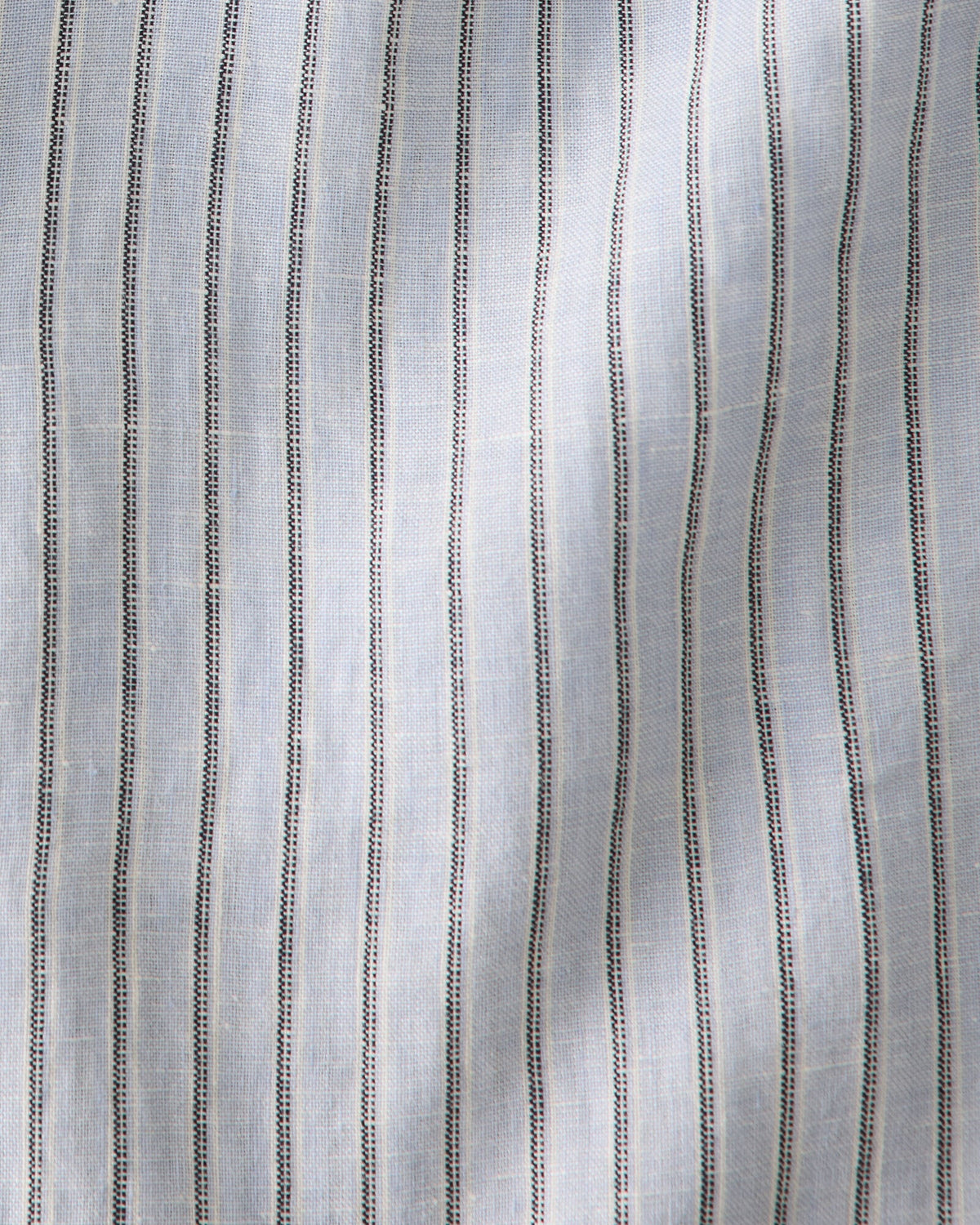 THE DAILY SHIRT IN LINEN STRIPE