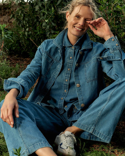 THE DAILY SHIRT IN ORGANIC COTTON DENIM