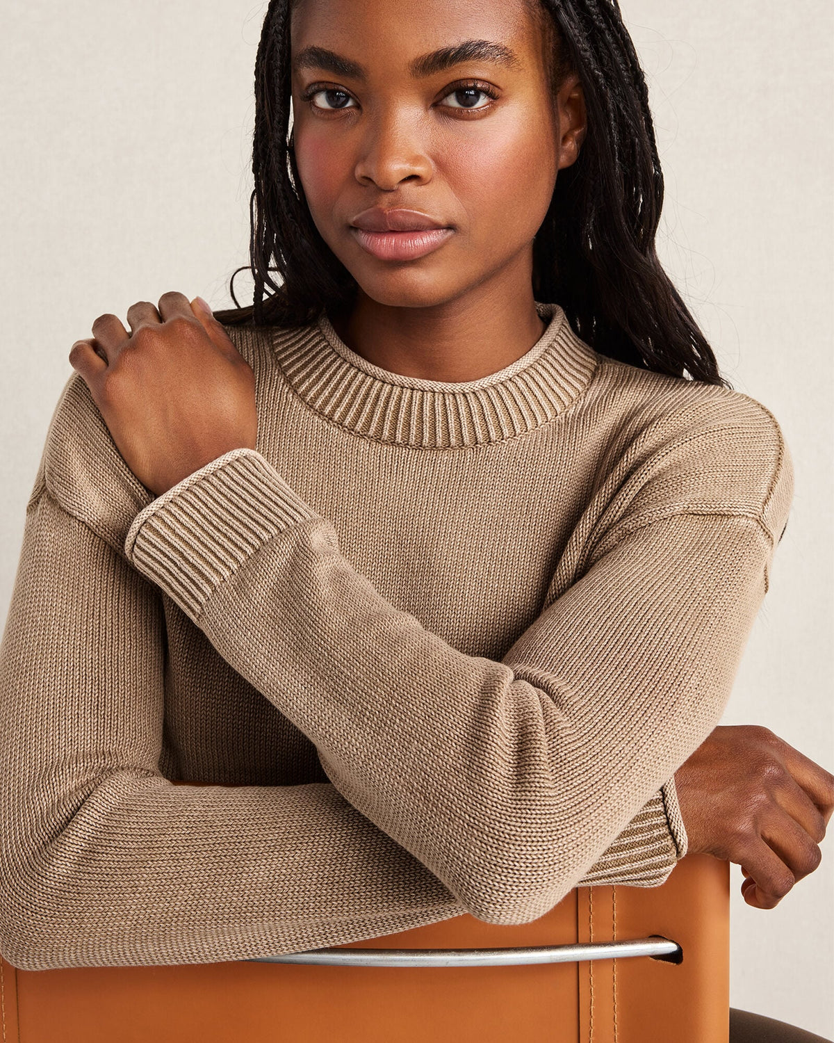 GARMENT-DYED ORGANIC COTTON ROLL NECK SWEATER